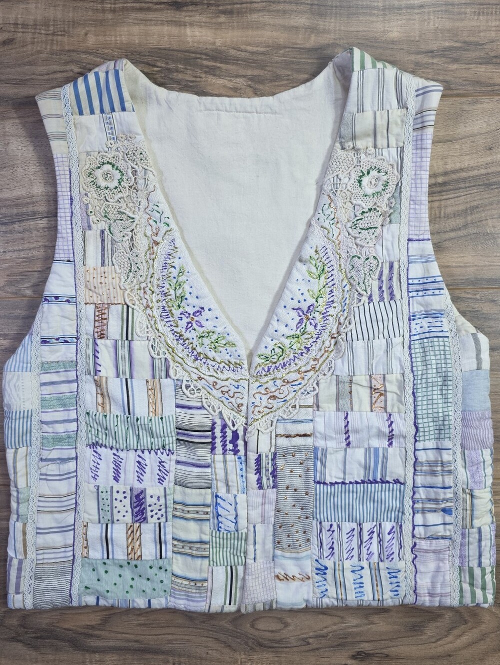 Handmade Cottagecore Patchwork Quilted Vest Blue White Floral Size M
